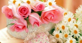 Какие цветы подарить женщине на 55 лет