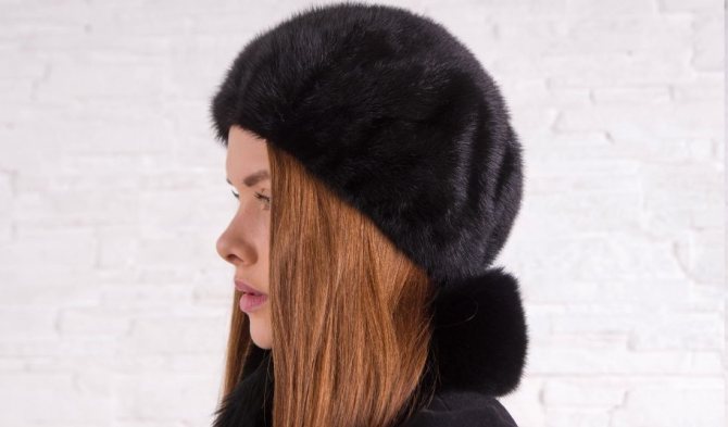 какие шапки в моде зима 2019