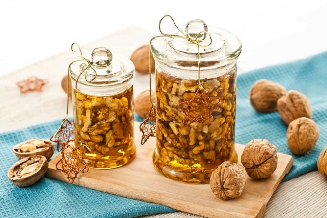 Мёд и грецкие орехи - повышение потенции у мужчин народными способами