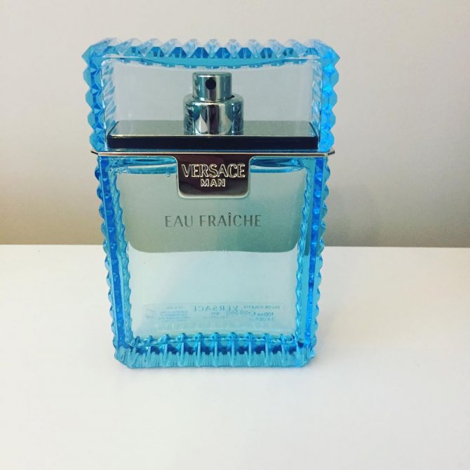 освежающий весенний парфюм Versace Man Eau Fraiche