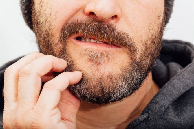 Почему борода когда начинает расти всегда чешется?