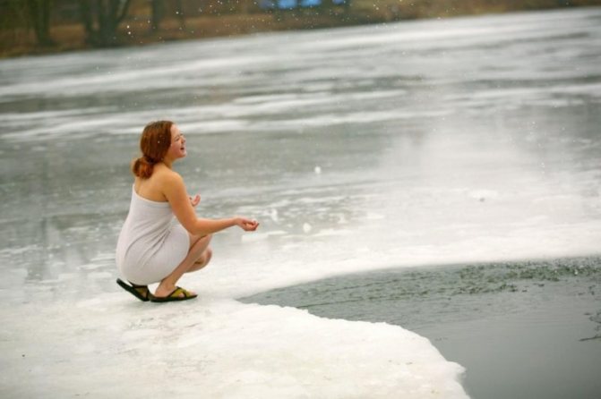 Закаливание холодной водой снижает риск простудных заболеваний