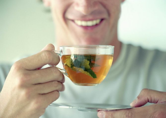 Зеленый чай имеет свойство положительно воздействовать на показатель тестостерона и улучшать кровообращение в области тазобедренных суставов